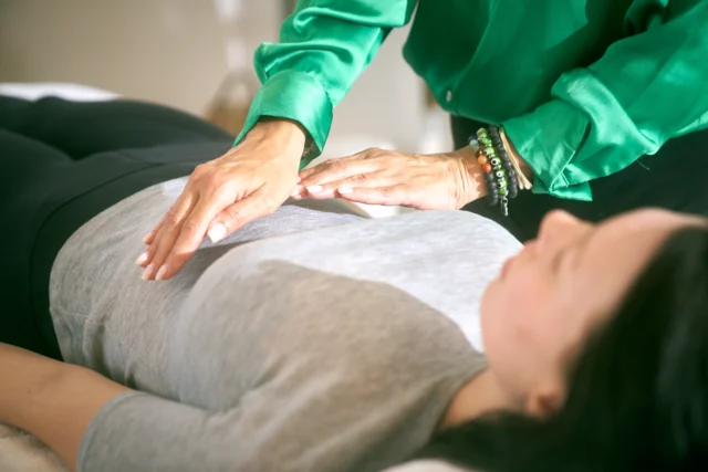 Comfortabele lounge bij Paracelsus Recovery behandelcentrum