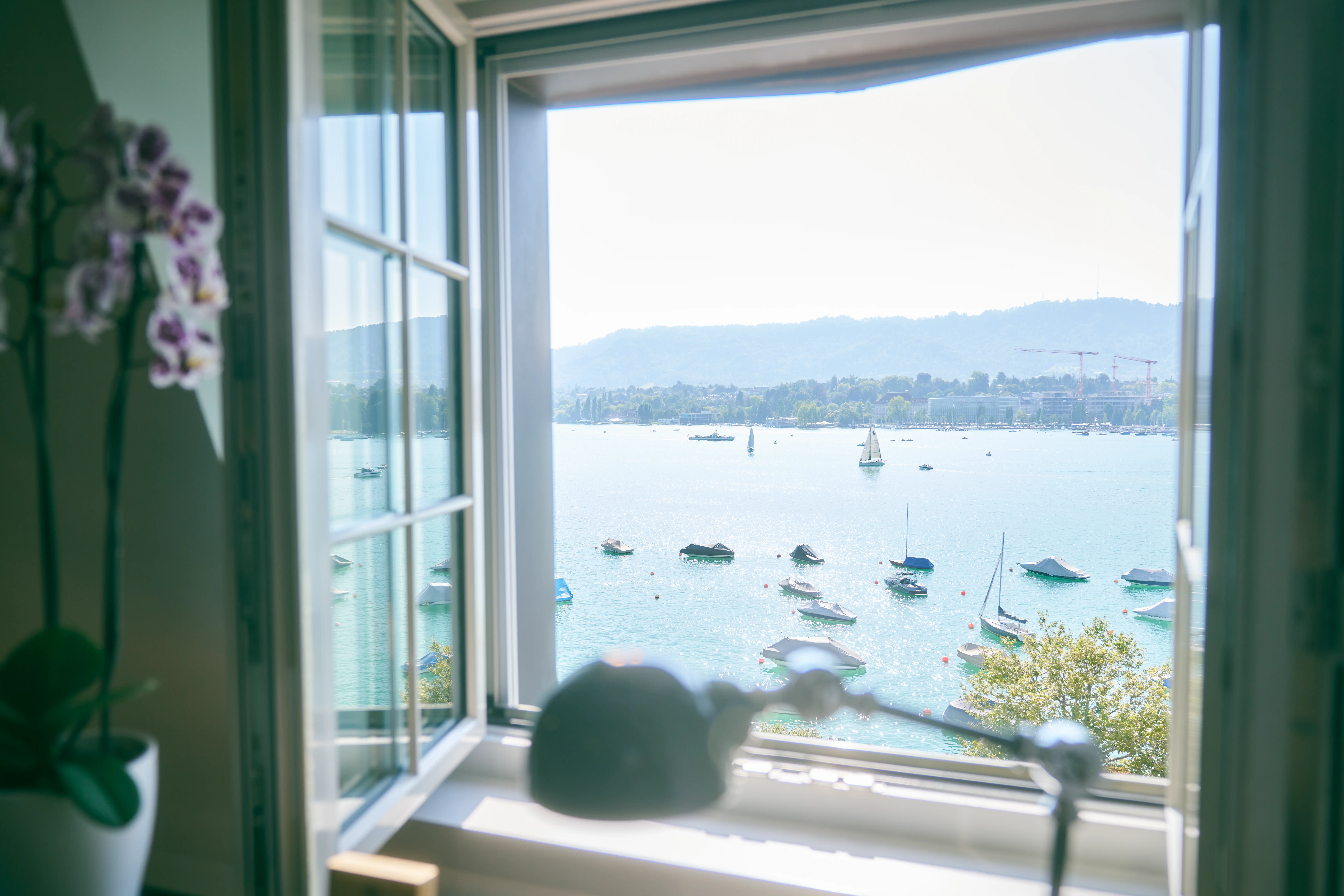 Serenitas residentie woonruimte met meerzicht