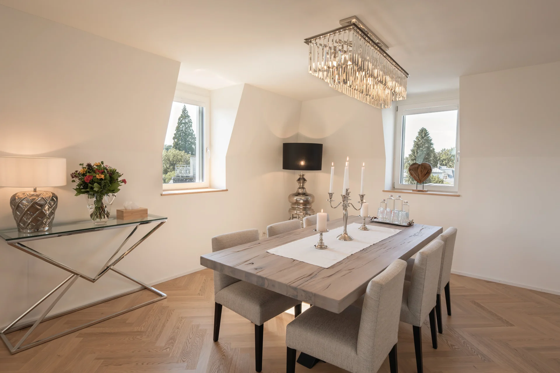 Privé eetkamer in de Serenitas residentie