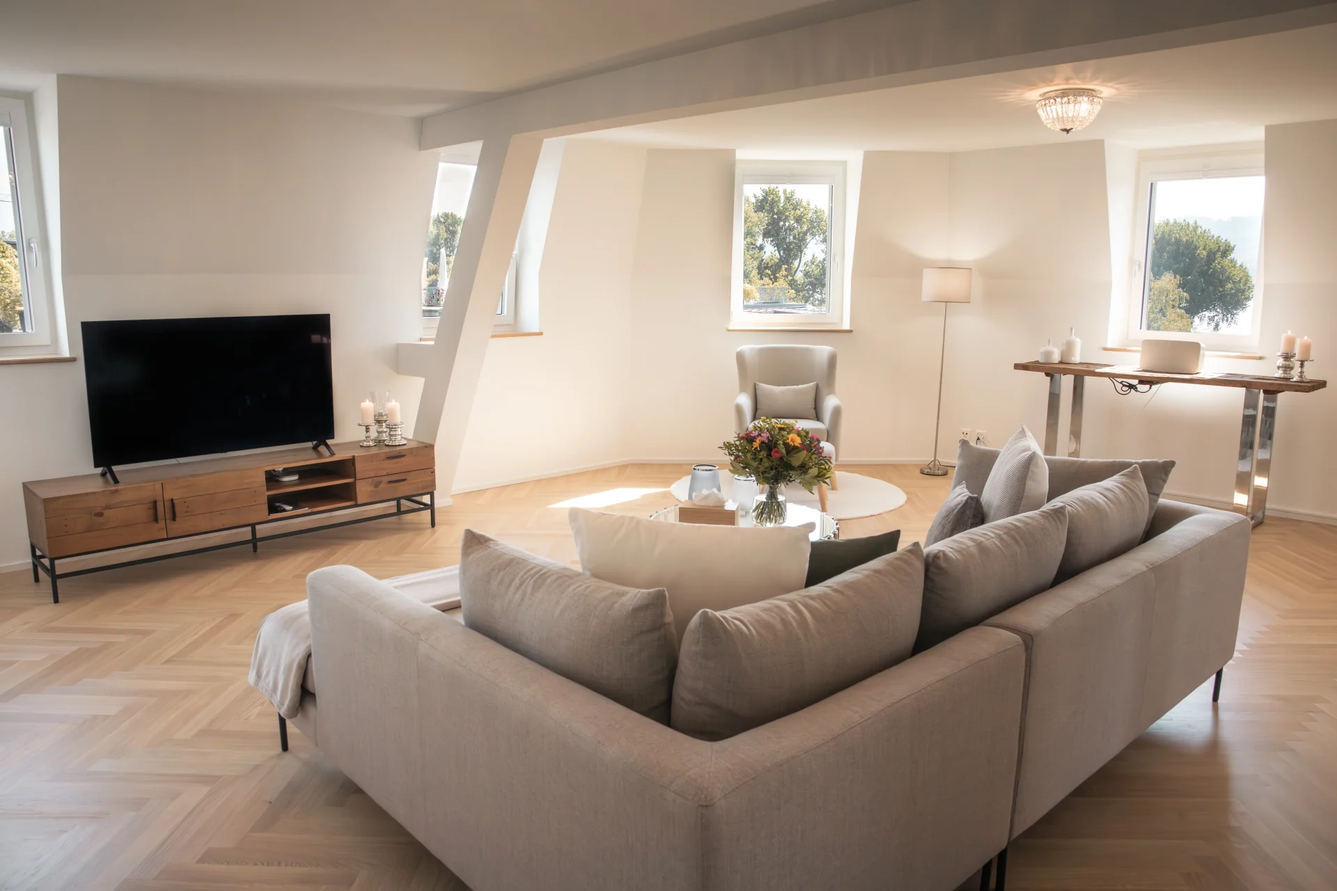 Woongedeelte in de luxe Serenitas residentie