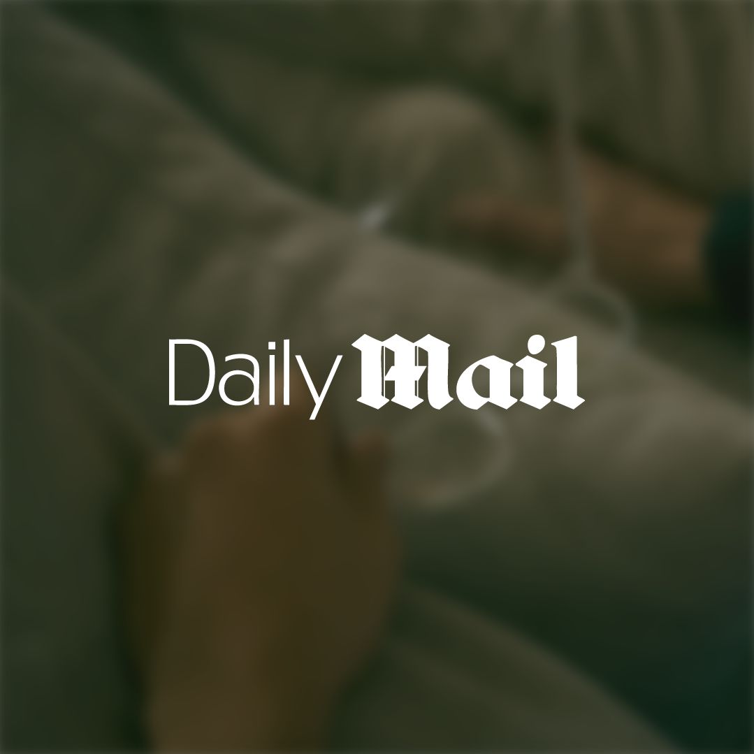 Jan Gerber deelt waarschuwingssignalen van pornoverslaving – The Daily Mail